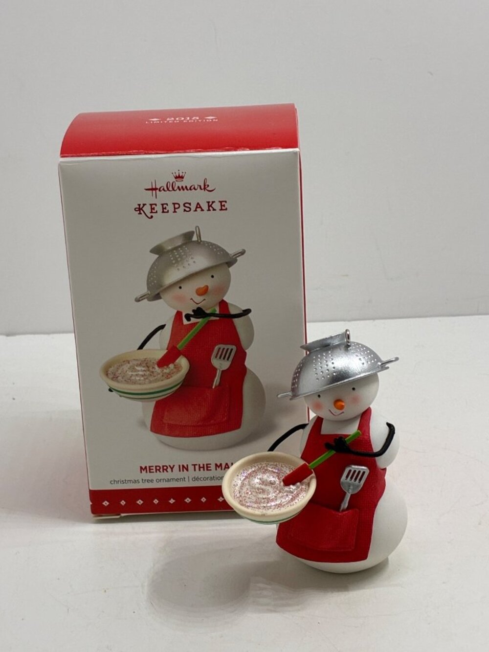 Hallmark Keepsake 2015 Limited Edition Snowman Ornament "Merry In The Making" Wi